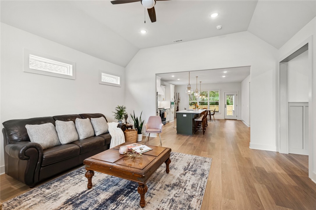 Woodlands Crossing Ph I Bentonville - Residential