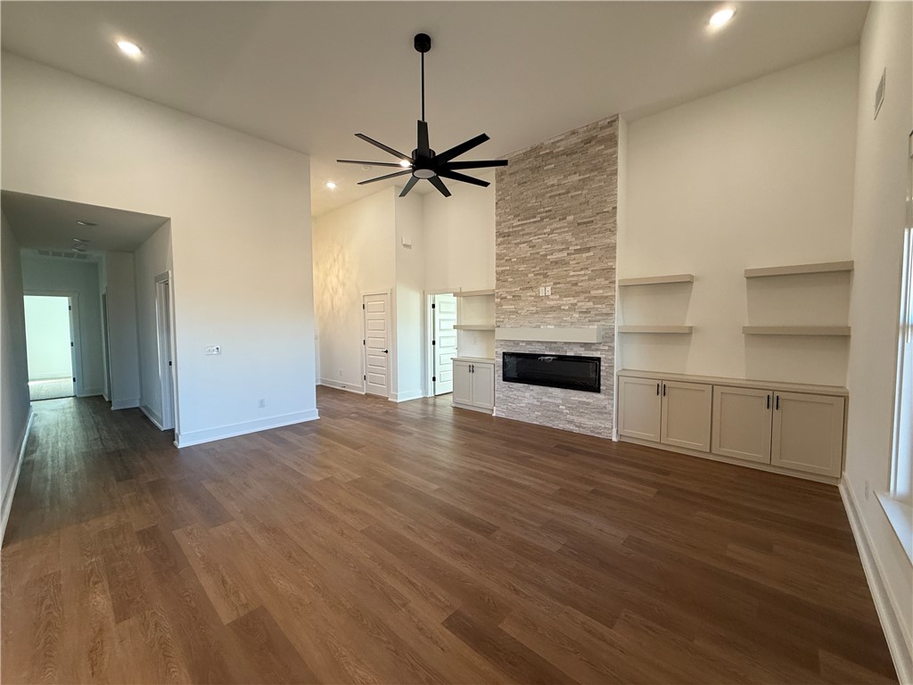 Walnut Grove - Residential