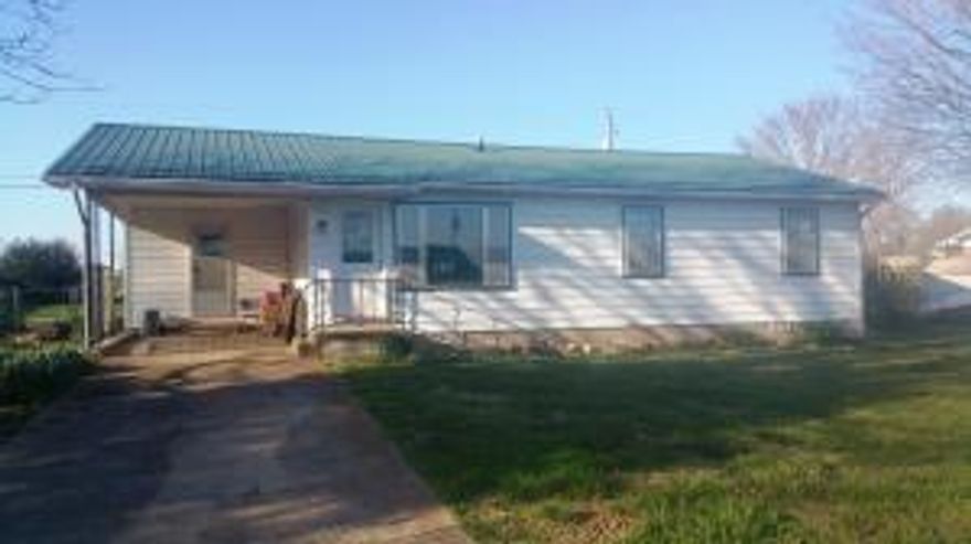 Just as cute as can be! This 3 bedroom, 1 bath home has been updated and is ready for new owners. Newer items include hardwood/tile/carpet flooring, doors, counters, paint, all new bath, and more.