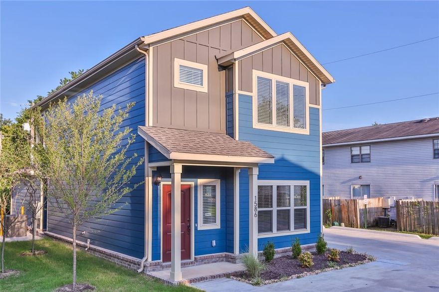 2019 New Construction 6 Turnkey Investment houses for the perfect investor.  In a growth path with lots more appreciation to come.  Houses are built with quality, no/ Very Low maintenance cost. fully rented.  rent has grown from $1495 to $1795 a month in the past year.  6 houses together. each one has 3 bedroom, 2.5 bath, and 2 car garage.  Walking distance to University of Arkansas. near eating, campus life and shopping. Units feature open concept living downstairs and cute cottage exteriors and all appliances included.