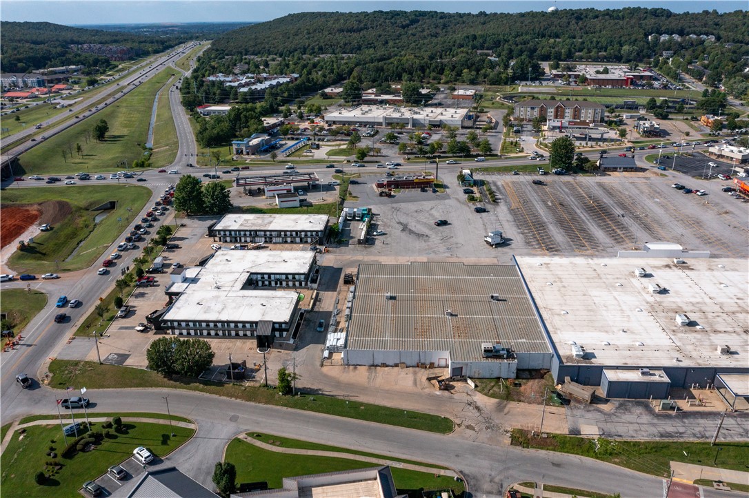 Fayetteville Center Sub - Commercial Lease