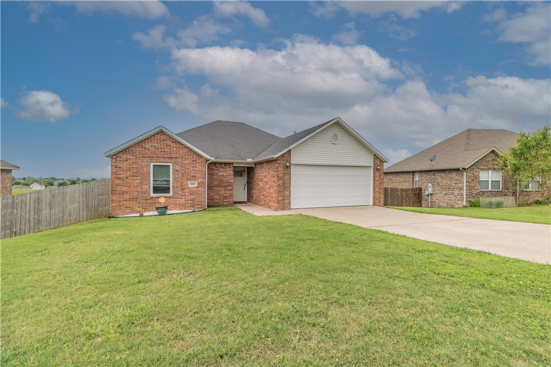 Don't blink or this will be gone! Beautifully well maintained one owner home in the Hidden Hills Subdivision. This home boasts 3 spacious bedrooms, an open concept, split floorplan, and walk in closets. Large back deck and huge yard makes a great area for entertaining. New windows 2020. HVAC 1.5 years old. Lot connects to school property and within walking distance to the park, and walking trails.