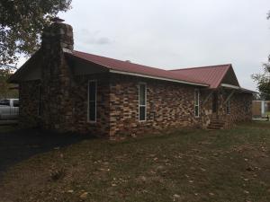 ABSOLUTE REAL ESTATE AND PERSONAL PROPERTY AUCTION, DECEMBER 10, 10AM, REAL ESTATE TO SELL 12 NOON - 3 BEDROOM - 1 1/2 BATH - LARGE FAMILY ROOM - OVER 1800 H&C. CARPORT AND A LARGE GARAGE OR WORK BUILDING 22X24FIREPLACE WITH INSERT - CITY WATER - SEPTIC,BRICK - CLOSED PIERS - CENTRAL HEAT & AIR - CARPET, VINYL, LAMINATE METAL ROOF - 10% DOWN DAY OF AUCTION, BALANCE DUE AT CLOSING WITHIN 45 DAYS