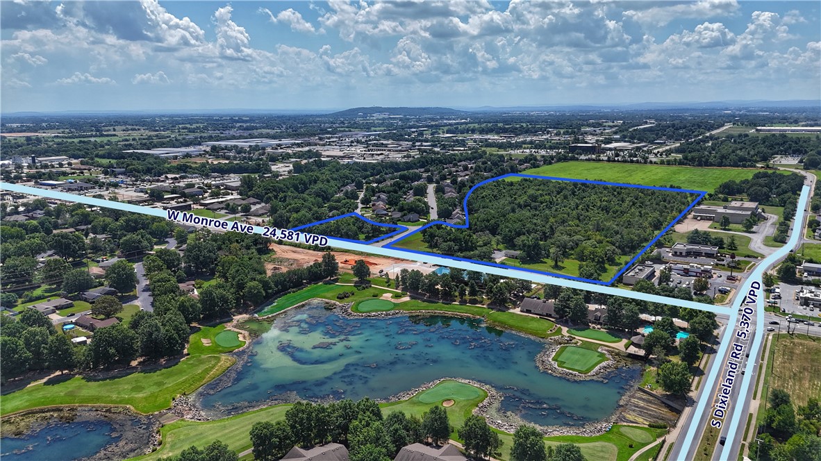 Excellent development opportunity with this 25.64 acre parcel that is zoned C-2 Commercial in Lowell, AR. Water and sewer on site. Topography is sloping from SE to NW. Area has a high traffic count of 26,000 vehicles per day on W Monroe Ave. Access of 1,085 feet of frontage on W Monroe Ave with one current access point and also from Center and Bluff Drive.
Multiple possibilities on this site, which allows many commercial uses as well as multifamily. Potential to subdivide into retail and multifamily sections. Adjacent to JB Hunt headquarters.
