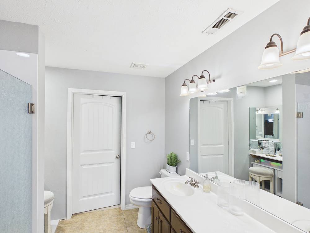 Regency Condominiums SEC - Residential