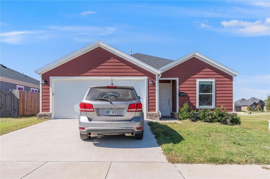 Great investment opportunity. Current tenant has a lease through 7/31/26. Cottage size 3-bedroom, 2-bathroom home on a quiet cul-de-sac in West Fayetteville. Low maintenance, like new home with granite counters, stainless steel appliances, refrigerator, washer and dryer included.  Close to the University of Arkansas, elementary and middle schools, trails, the I-49 corridor and everything Northwest Arkansas has to offer. The home is currently rented unfurnished through 7/31/26 for $1895/month.