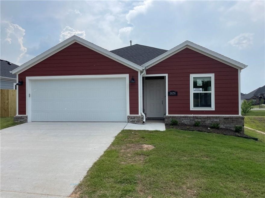 Great investment opportunity. Current tenant has a lease through 7/31/26. Cottage size 3-bedroom, 2-bathroom home on a quiet cul-de-sac in West Fayetteville. Low maintenance, like new home with granite counters, stainless steel appliances, refrigerator, washer and dryer included.  Close to the University of Arkansas, elementary and middle schools, trails, the I-49 corridor and everything Northwest Arkansas has to offer. The home is currently rented unfurnished through 7/31/26 for $1895/month.