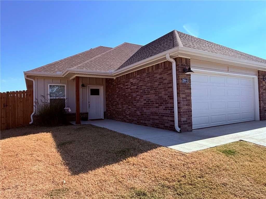 1 MONTH FREE with 12 month lease. New construction duplex in Farmington. 3 bedroom 2 bath. Large open living area. Kitchen features quartz counters and stainless appliances included refrigerator and over the range microwave. Master bedroom has double sink and large walk in closet. Covered patio and fence yard. Washer and dryer included. Lawncare is included. Pets negotiable with pet deposit and additional pet rent.