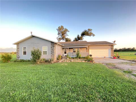 Photo of 261 W Old Carpenter Lane, Harrison, AR 72601 (MLS # 1356169)