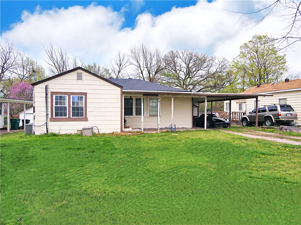 This charming 3 bedroom, 2 bathroom house is located in a prime location just minutes away from the bustling downtown Rogers restaurant scene. Recently remodeled, this home features a brand new roof and HVAC system, ensuring that it is both energy-efficient and low-maintenance. Inside, you'll find a spacious and welcoming living area with plenty of natural light, perfect for entertaining guests or relaxing after a long day. The kitchen has been updated with new appliances, making it a joy to cook and prepare meals. The bedrooms are cozy and comfortable, with ample closet space and plenty of room for personalization. The bathrooms have been beautifully updated with new fixtures. Outside, you'll find a lovely backyard with plenty of space for outdoor activities or gardening. This is the perfect home for someone who wants to be close to all the action while still enjoying the comfort and privacy of their own space.