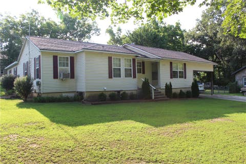 Photo of 1002 N Robinson, Harrison, AR 72601 (MLS # 1355815)
