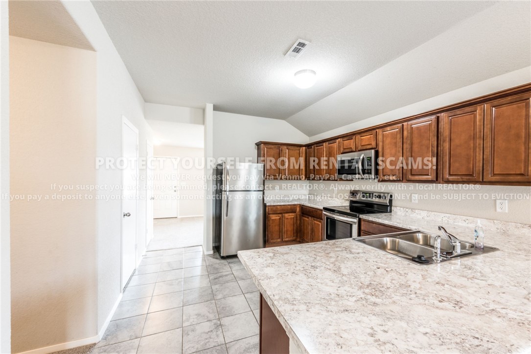 Coves Ph Iii - Residential Lease