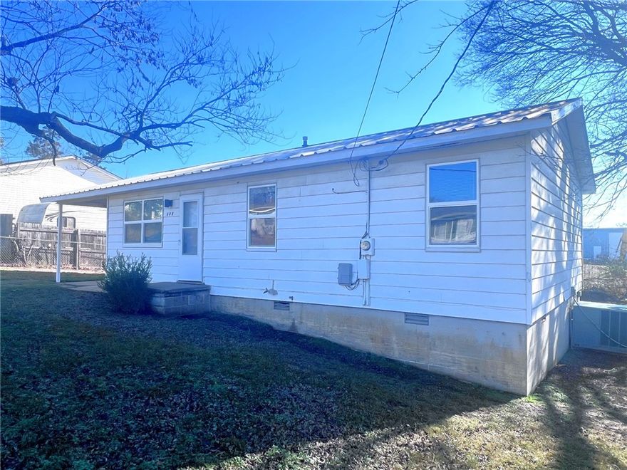 Nice Home under $120,000. Recently Updated with a Metal Roof(2023), 2 pane Windows, Water Heater, Wood Laminate Floors, Toilet, Attic Insulation, and Fresh Paint. Don't wait, call your favorite Realtor to view today!