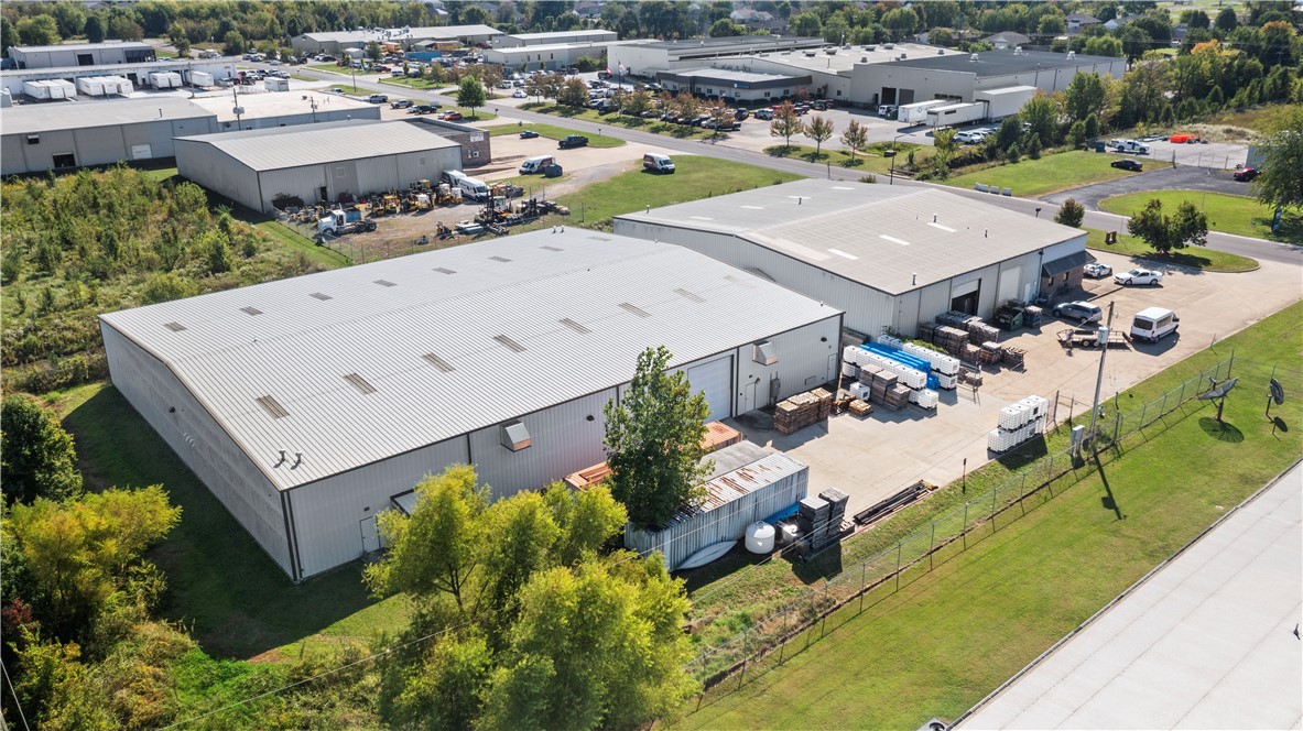 Industrial Park #2 Ph Ii - Commercial Lease