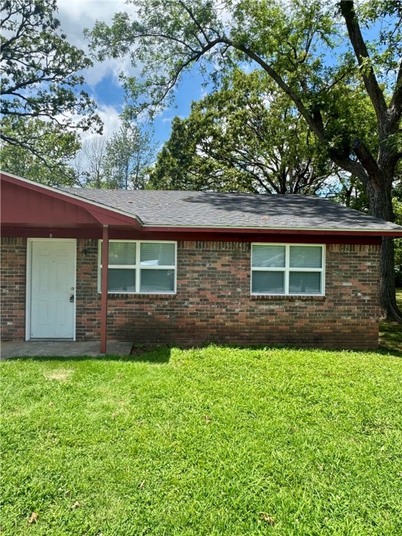 Cozy and Modern! This unit just received interior cosmetic updates with all new appliances and luxury vinyl planks. 2 Bedroom, 1 bathroom duplex. Pets negotiable with a $250 Pet Deposit. Rents for $1100 per month with an $1100 Security Deposit. 6 month lease is negotiable at higher rent rate.