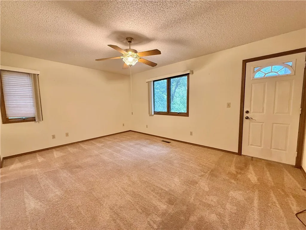 Bella Vista, Arkansas 72715, United States, 4 Bedrooms Bedrooms, ,3 BathroomsBathrooms,Residential,Active,214707