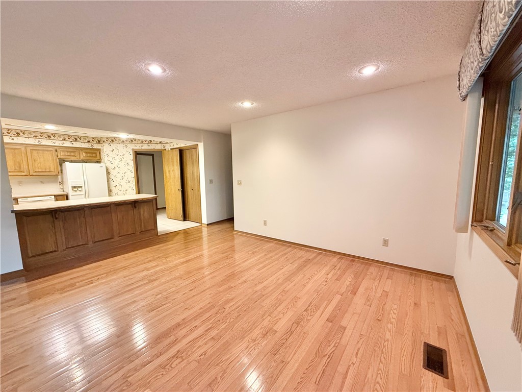 Annsborough Sub Bvv - Residential