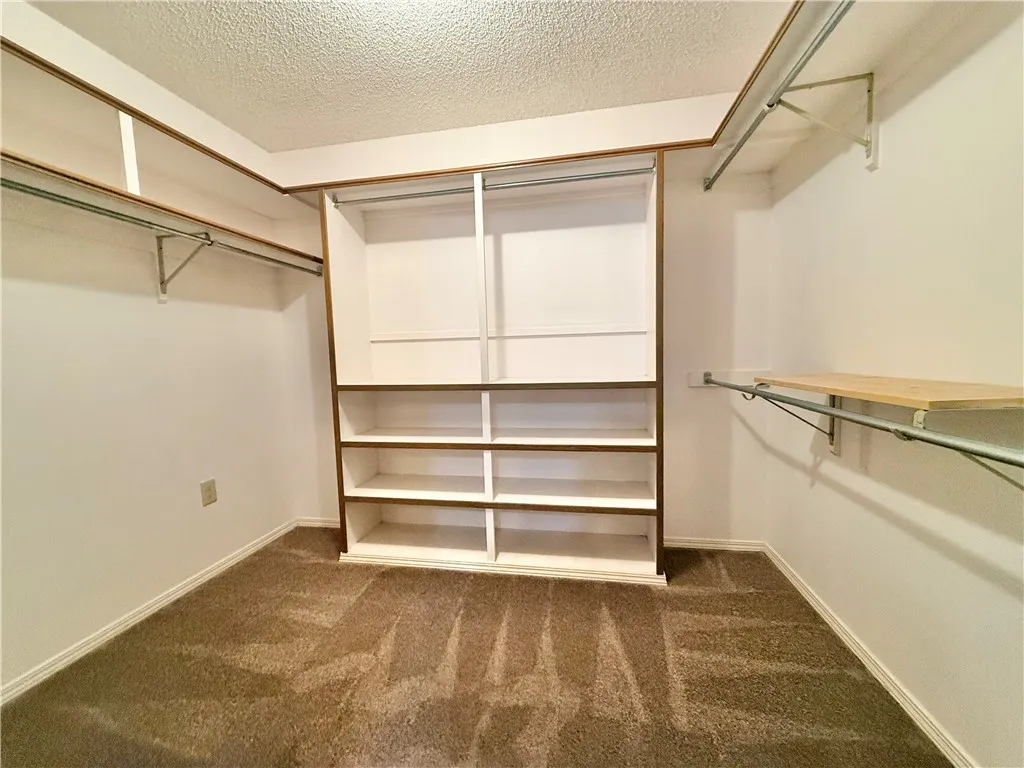 Bella Vista, Arkansas 72715, United States, 4 Bedrooms Bedrooms, ,3 BathroomsBathrooms,Residential,Active,214707