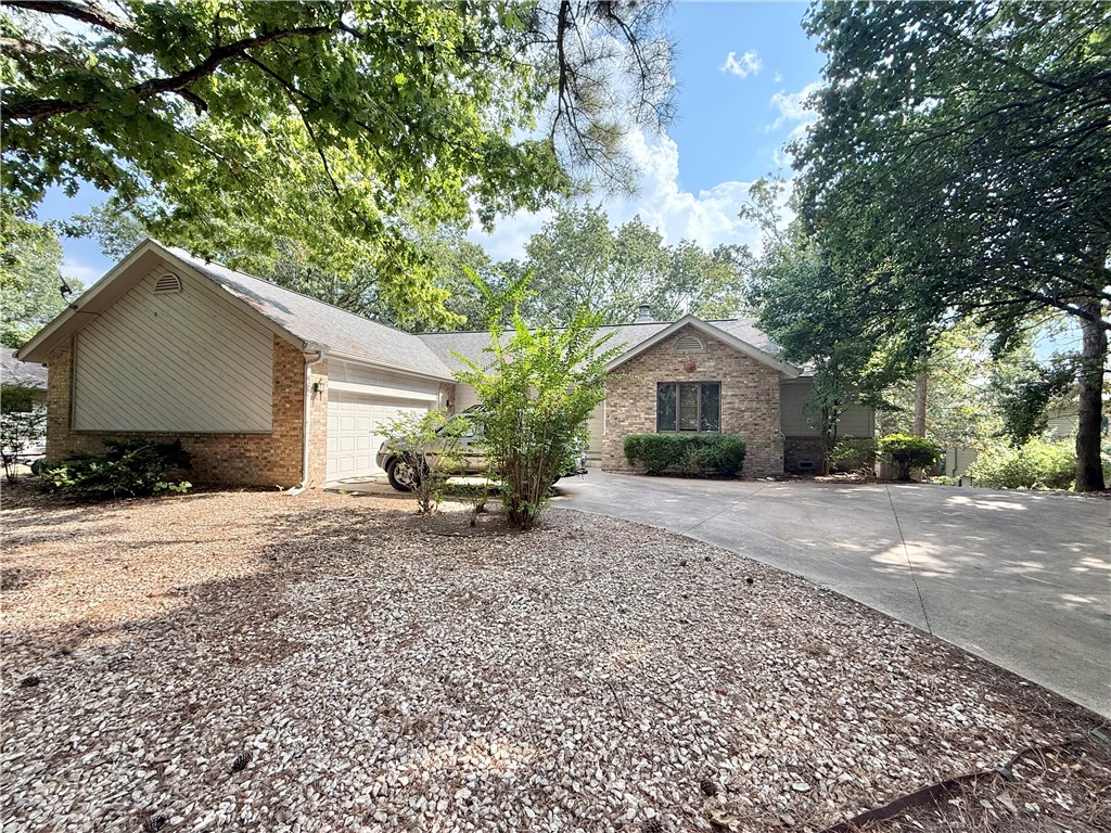 Rare Lake Windsor Opportunity!
Bring your vision and unlock the potential of this lakefront property with its own private dock and newer tram for easy water access. Nestled on a quiet cove of Lake Windsor, this 4-bedroom, 3-bath home offers over 2,800 sq. ft. on a beautiful, wooded .82-acre lot. The spacious layout has great bones and plenty of natural lightājust waiting for your updates to truly shine. Create your dream lake retreat or a fantastic investment property at a price well below nearby renovated lakefront homes. Properties like this are hard to findādonāt miss your chance to turn this into your perfect waterfront getaway.