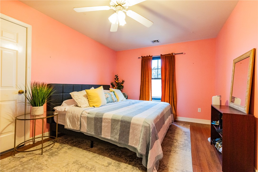 Whispering Timbers Ph 12 Rogers - Residential