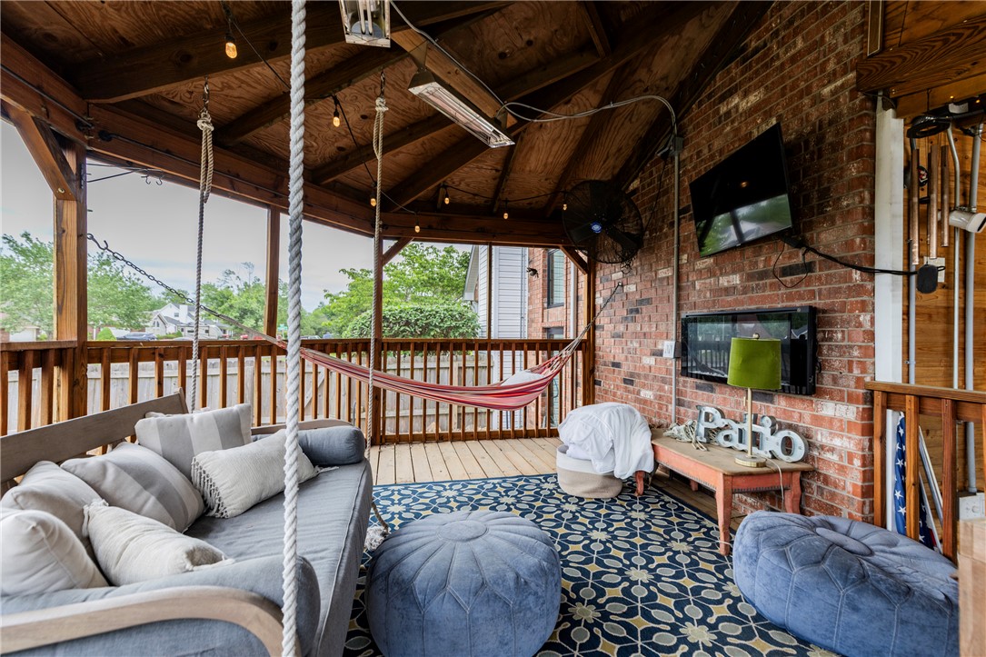 Whispering Timbers Ph 12 Rogers - Residential