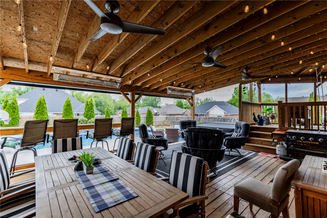 Whispering Timbers Ph 12 Rogers - Residential