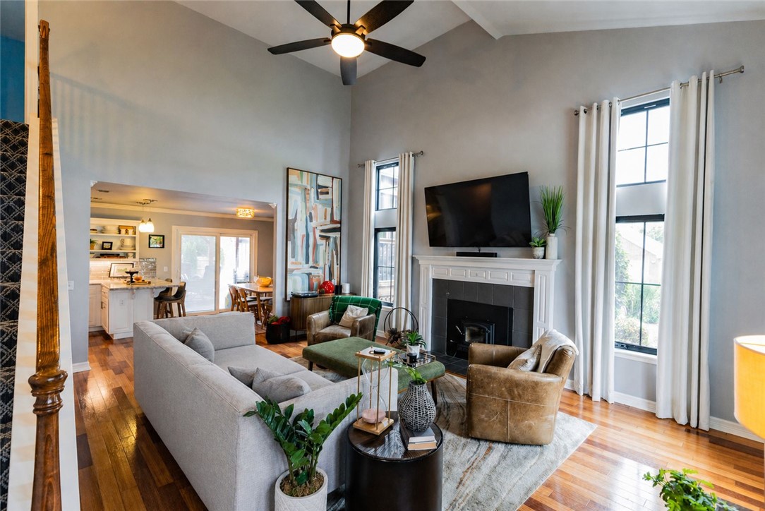Whispering Timbers Ph 12 Rogers - Residential