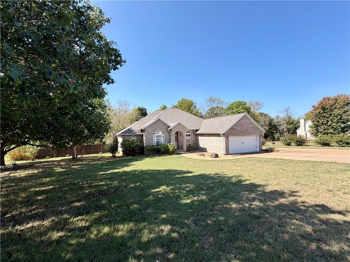 Photo 1 of 39 — 502 Parkview Drive, Berryville, AR 72616