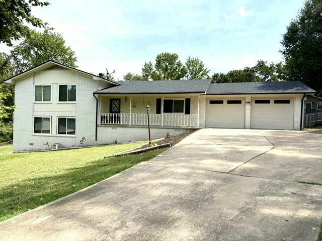 Welcome to 504 Dalewood Ct! This 4BR/3BA home offers a 4% ASSUMABLE INTEREST RATE plus $5,000 SELLER CREDIT with acceptable offer!
Conveniently located near schools, hospital, and market, it features thoughtful updates since 2022, new roof (2022), new windows (2022) and new pool liner & equipment (2025). The spacious layout includes a finished basement and modern touches throughout. Enjoy an inground pool (fully fenced), basketball court, and screened-in patio. Lot is .33 acres but feels larger with additional yard space near the court (used, not deeded). Extras include 2-car garage, metal carport, and storage shed.