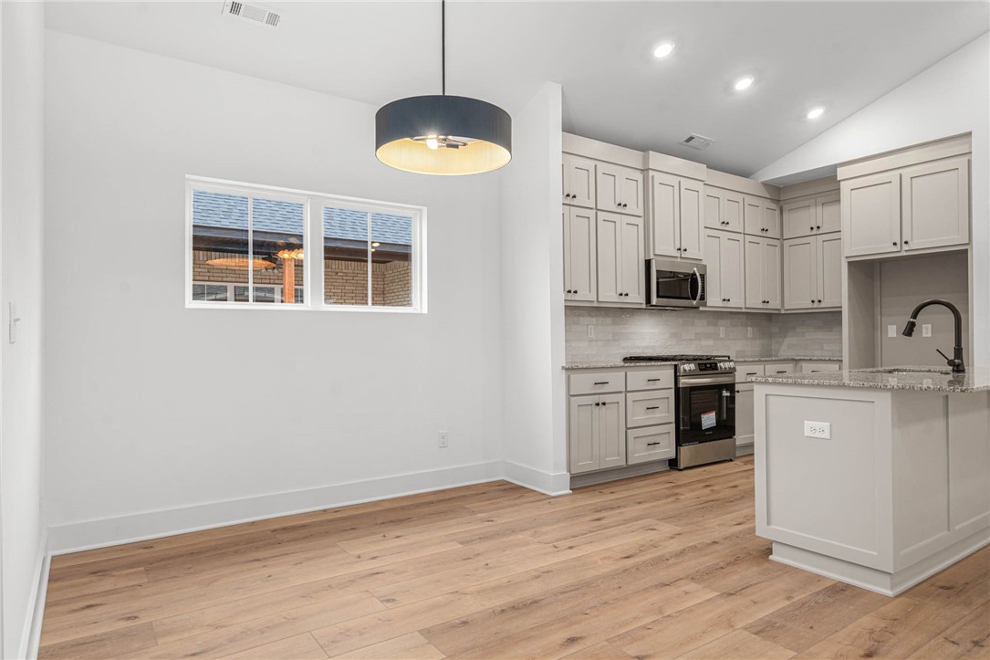 Wells Lake Cottages at Chaffee Cottages - Residential