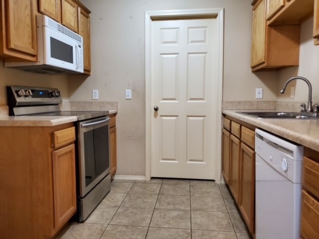 High Meadows Bentonville - Residential Lease