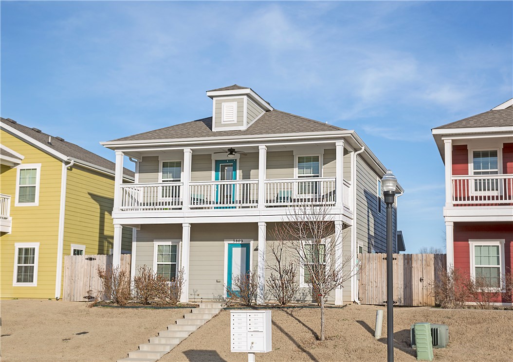 THIS HOME HAS IT ALL!!! Open Floor Plan, Tile Floors, Blinds, Walk-in Closets, Professional Landscaping, Covered Balcony and Front Porch, Private Side Patio in Fenced Area. All 3 bedrooms and laundry upstairs! All appliances will convey with acceptable offer. GREAT LOCATION.
