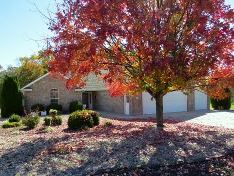 Come see this wonderful one level home on 2 lots (.59A)
-------- very spacious 3 car garage--------3 bedrooms, 2 1/2 baths, plus den/office and sunroom. Kitchen features stainless steel appliances, hard surface countertops, and pantry. Area of all new homes. Home has covered deck plus fenced yard for your children or puppy to play in and be safe. Home is move-in ready.