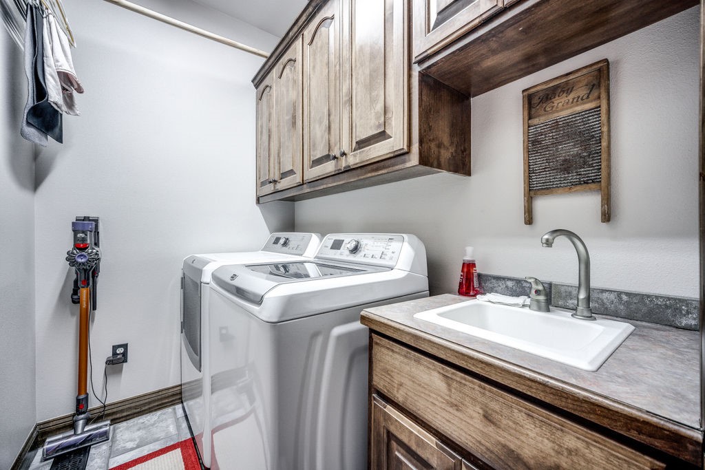 Pine Log - Residential