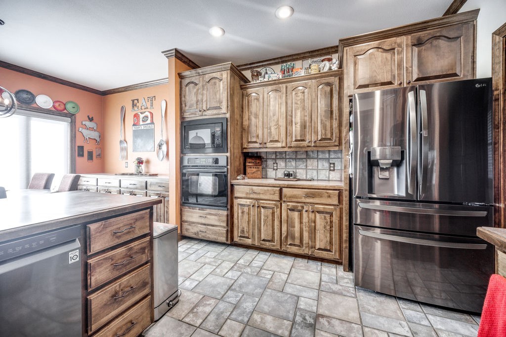 Pine Log - Residential