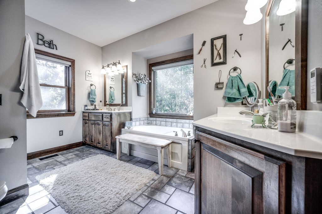 Pine Log - Residential