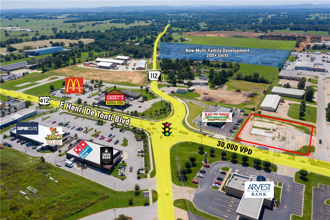 1 acre pad site with prominent visibility from the lighted intersection of Hwy 412 & Hwy 112 with traffic counts of over 30,000 VPD. Good ingress/egress with turning lane and side street tot he west. Located in West Springdale which is one of the fastest growing areas in all of Northwest Arkansas. 10% population growth over the past five years.