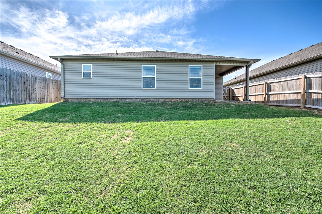 Lakewood Sub Ph Vii Lowell - Residential