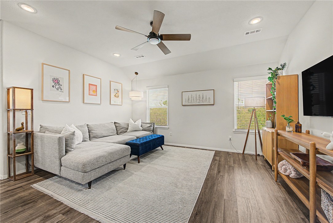 Lakewood Sub Ph Vii Lowell - Residential