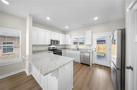 Photo of 603 Cosmos Street, Centerton, AR 72719 (MLS # 1325638)