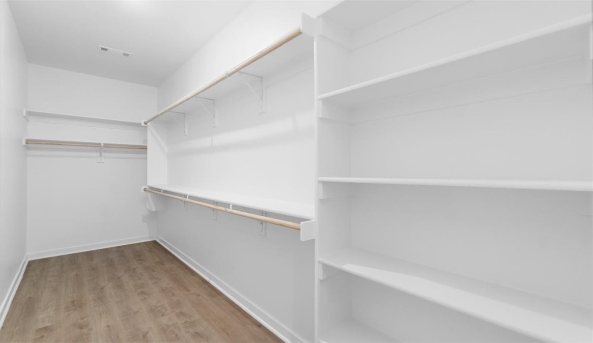 Noahs Landing - Residential