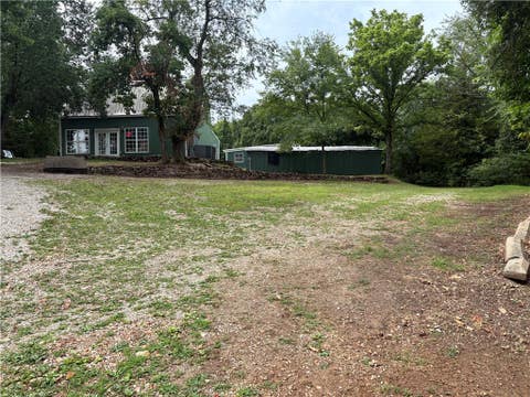 Photo of 155-165 W Pickens Road, Pea Ridge, AR 72751 (MLS # 1356747)