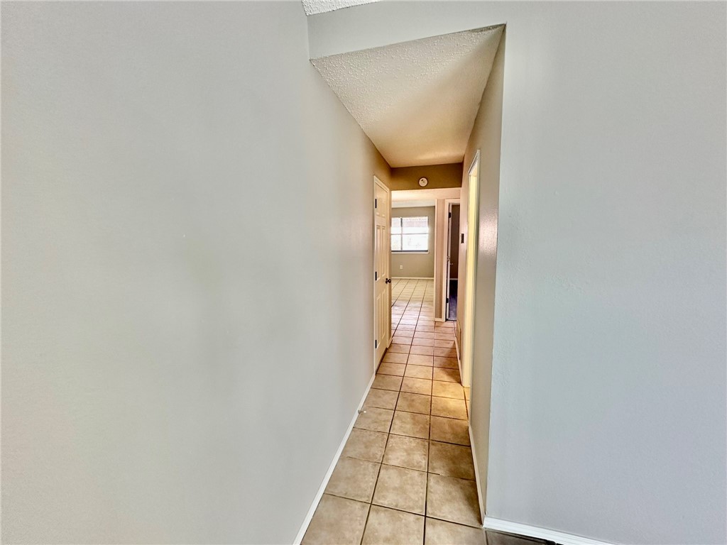 Oak Hill Iii Ph 1 Rogers - Residential Lease