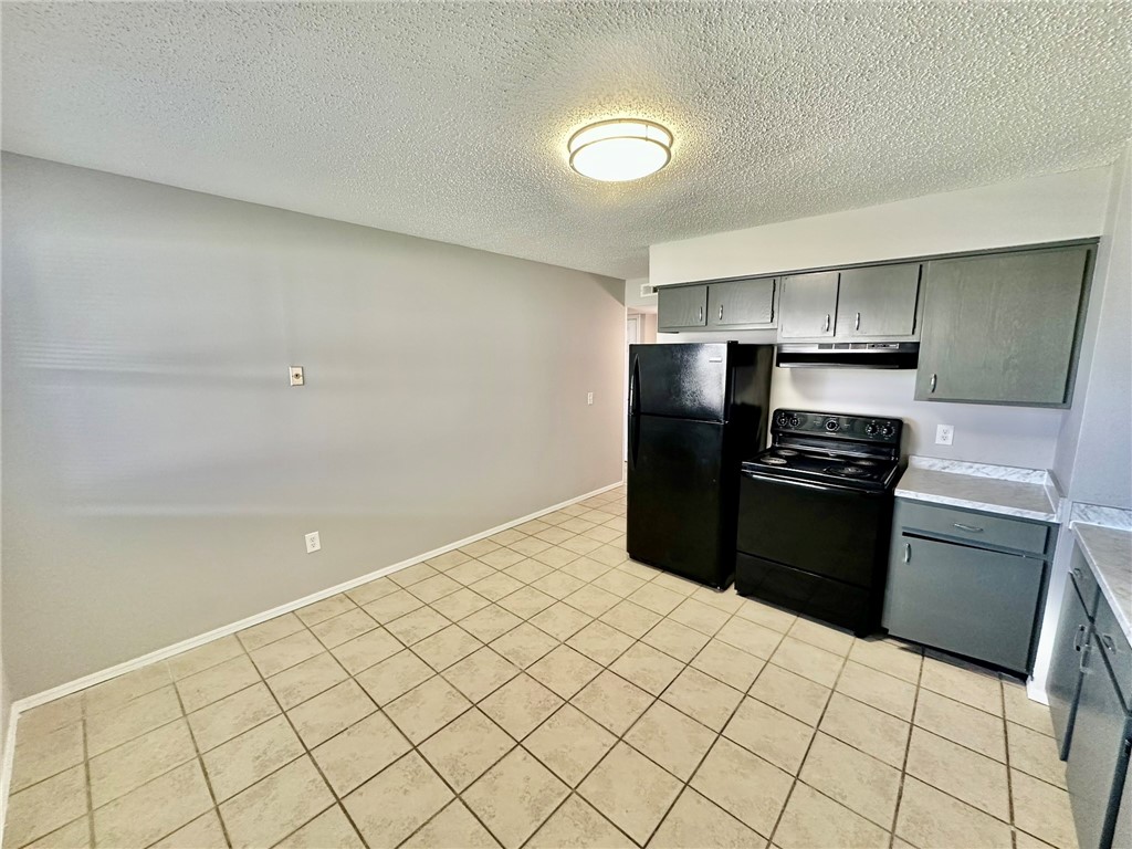 Oak Hill Iii Ph 1 Rogers - Residential Lease