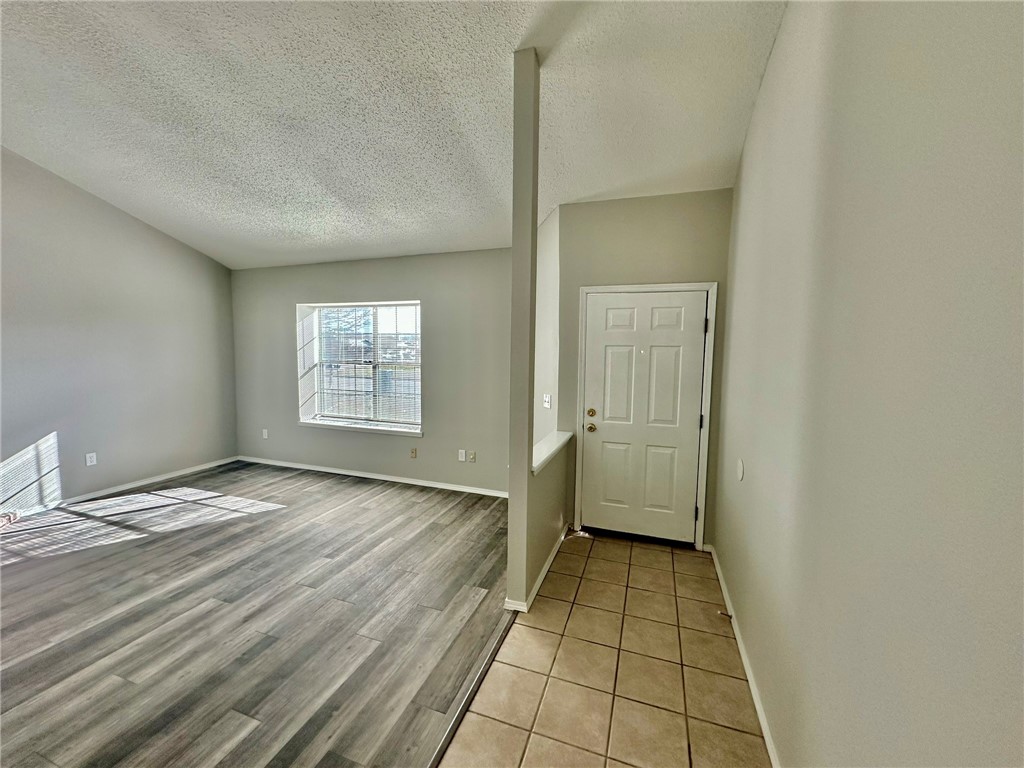 Oak Hill Iii Ph 1 Rogers - Residential Lease