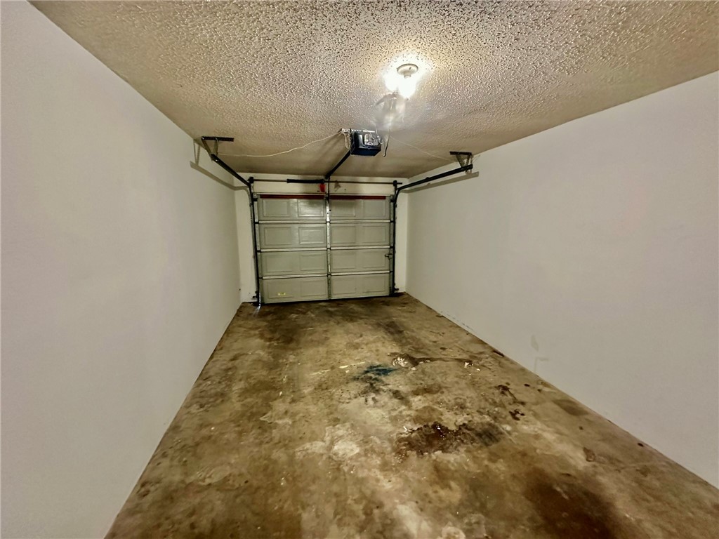 Oak Hill Iii Ph 1 Rogers - Residential Lease