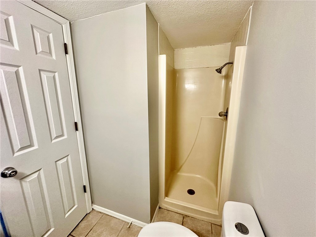 Oak Hill Iii Ph 1 Rogers - Residential Lease