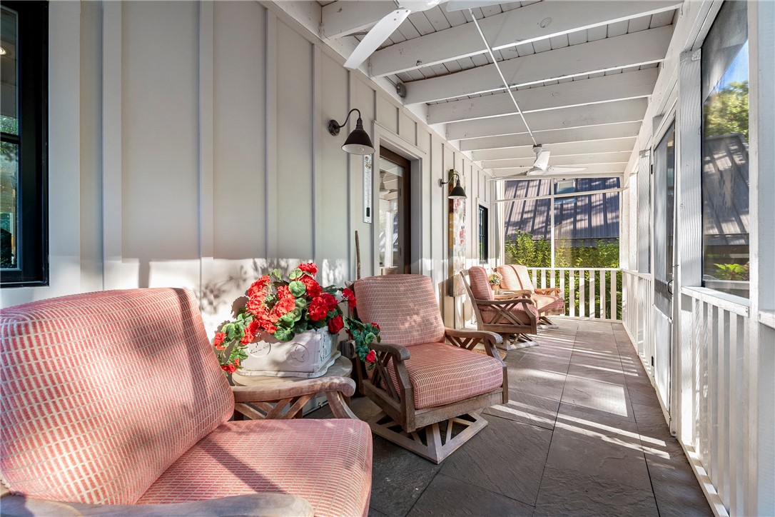 Black Apple - Residential