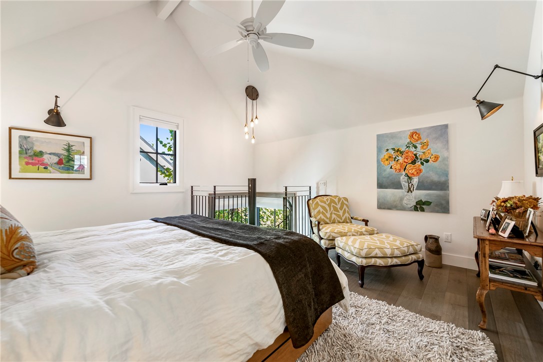 Black Apple - Residential