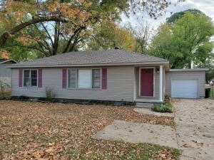 Investor alert! Must see 2 bed 2 full bath home with real hardwood floors throughout most of the house. Brand new roof with 25 year architectural shingles that look amazing and will help keep your maintenance cost low. Come check out this home because it won't last long at $82,500.